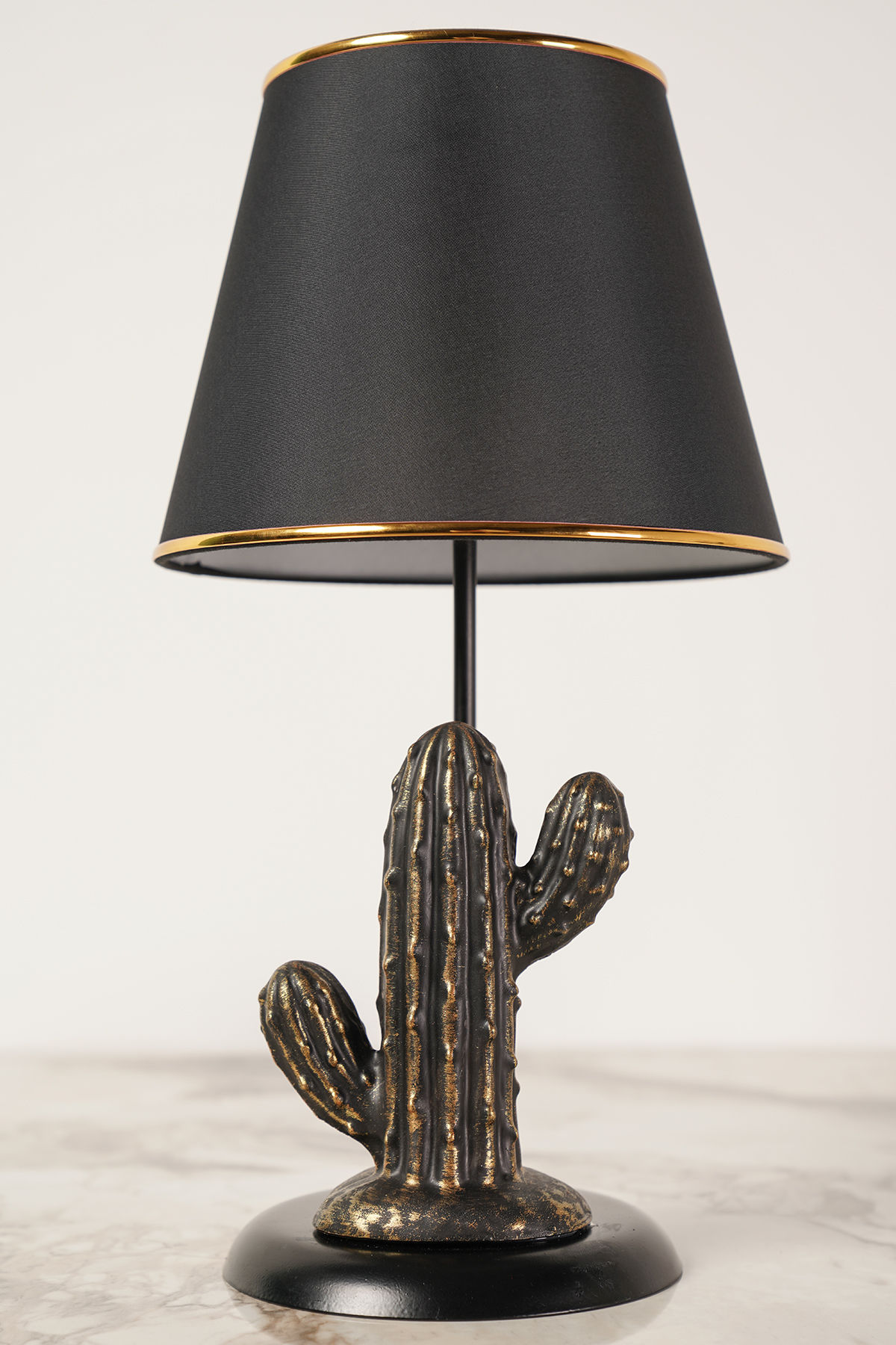Replica Round Hump Cactus lampada da tavolo con paralume Ø15 x H44 cm metallo tessuto oro nero