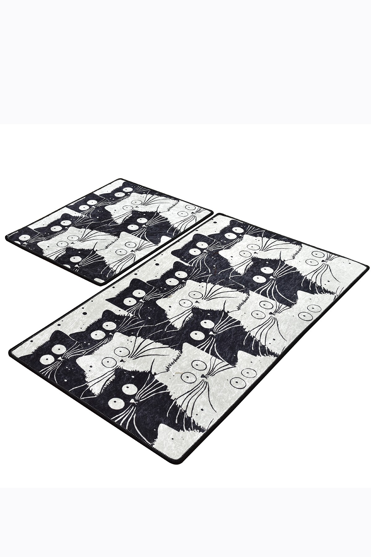 Set di 2 tappetini da bagno rettangolari Artem con facce di gatto in velluto bianco e nero