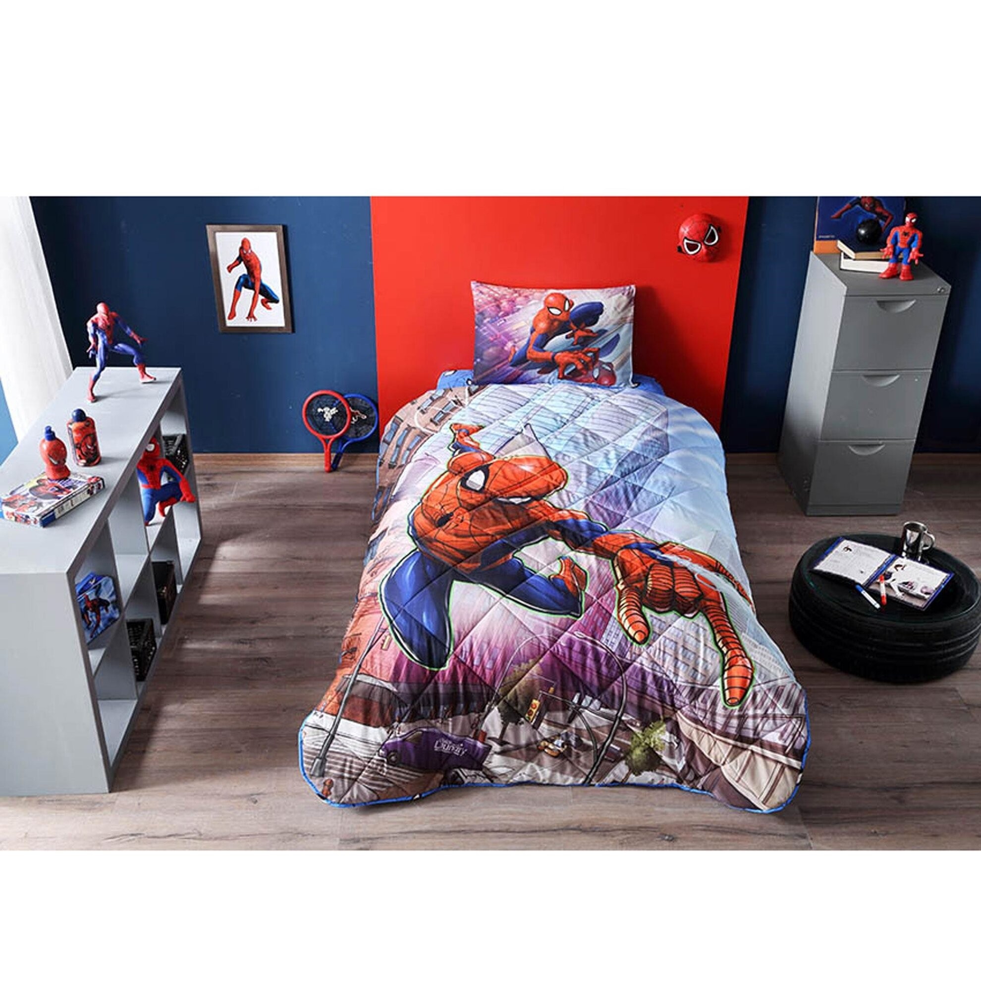 Set 4 pezzi letto trapuntato Noctis DA licenza Spiderman Polycotton Multicolore